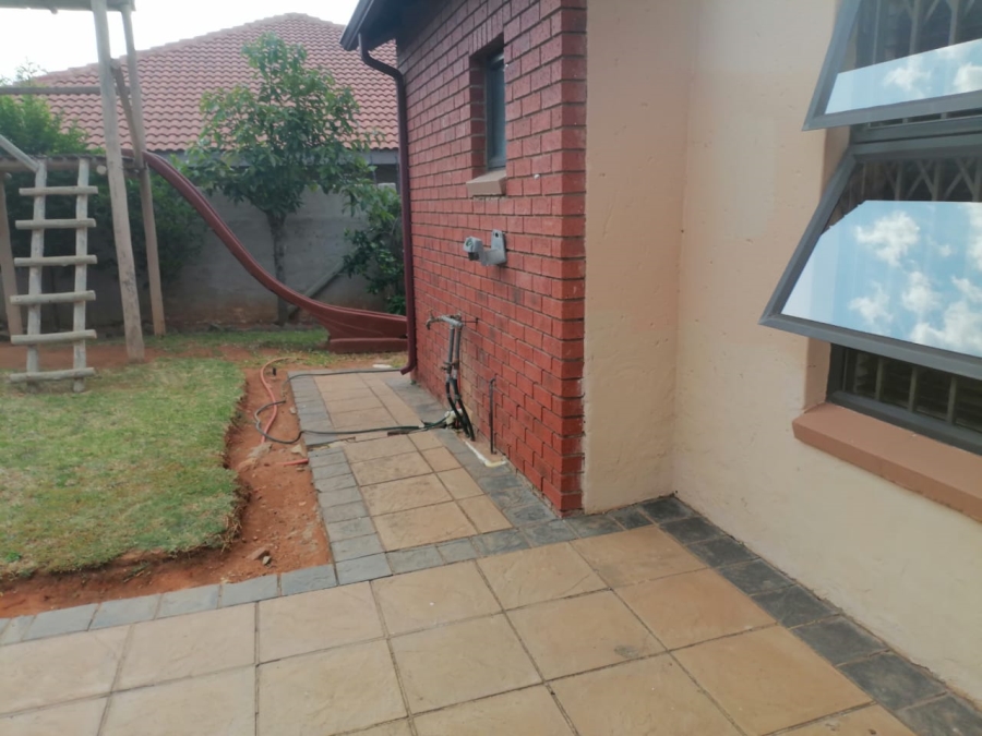 4 Bedroom Property for Sale in Safari Gardens North West